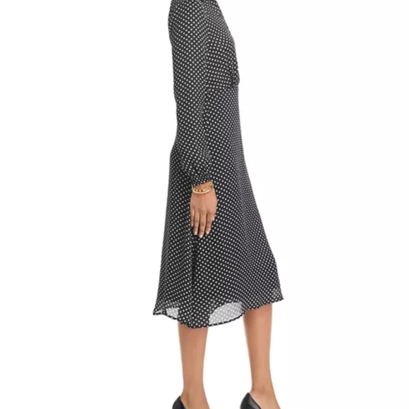 Koko + Mason Women's V-Neck MIDI Dress | Elegant & Comfortable Day-to-Night - Picture 4 of 9
